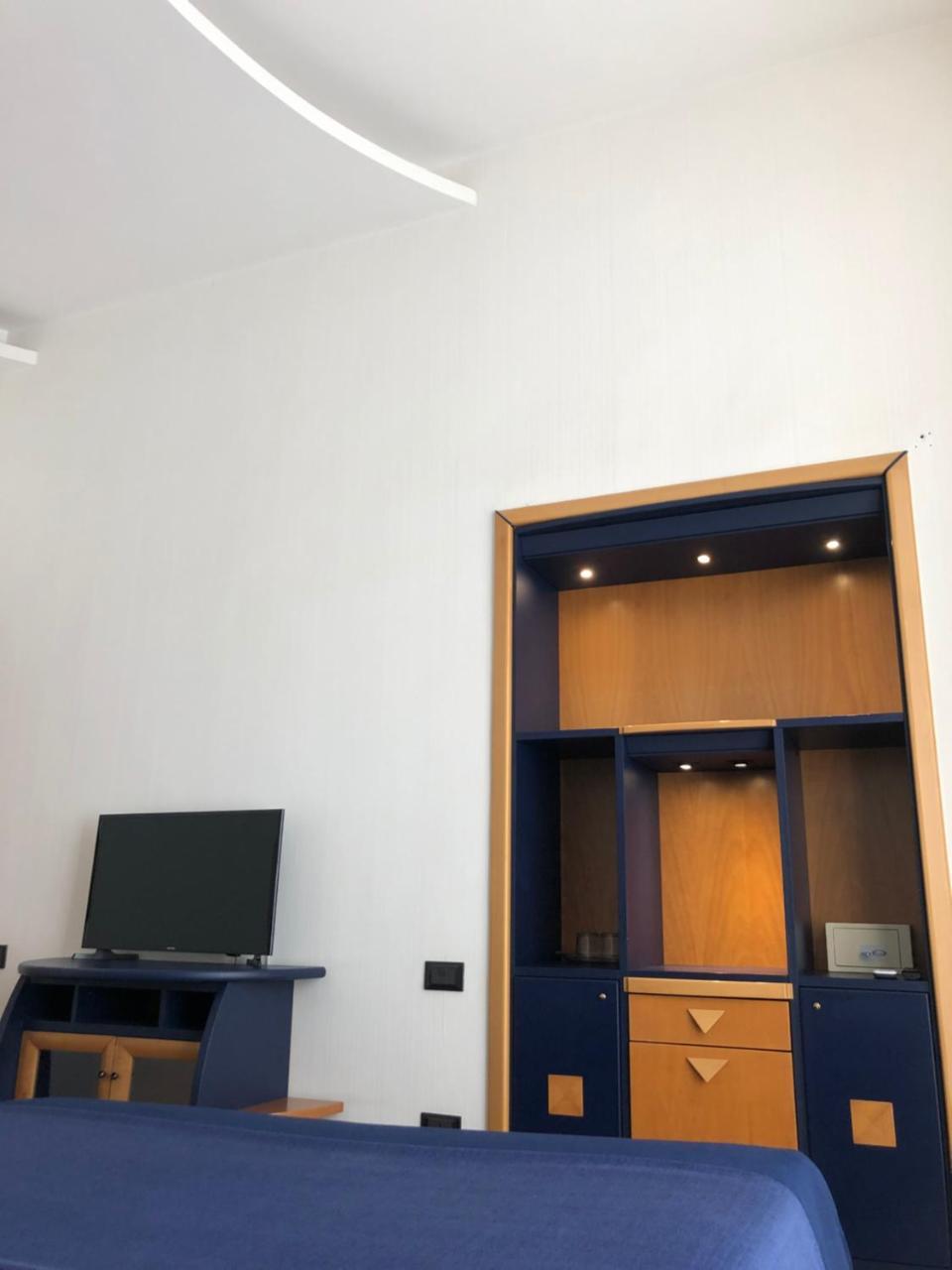 Smln Rooms & Suites Neapol Zewnętrze zdjęcie