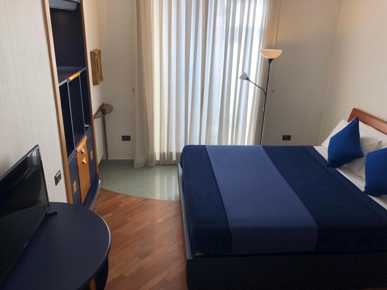 Smln Rooms & Suites Neapol Zewnętrze zdjęcie
